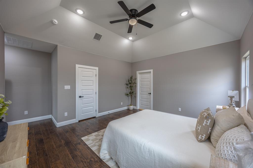 104 Mansfield Road Cleburne, TX 76031 - Photo 25 of 36