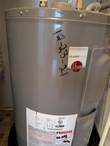 a picture of a bench in a kitchen