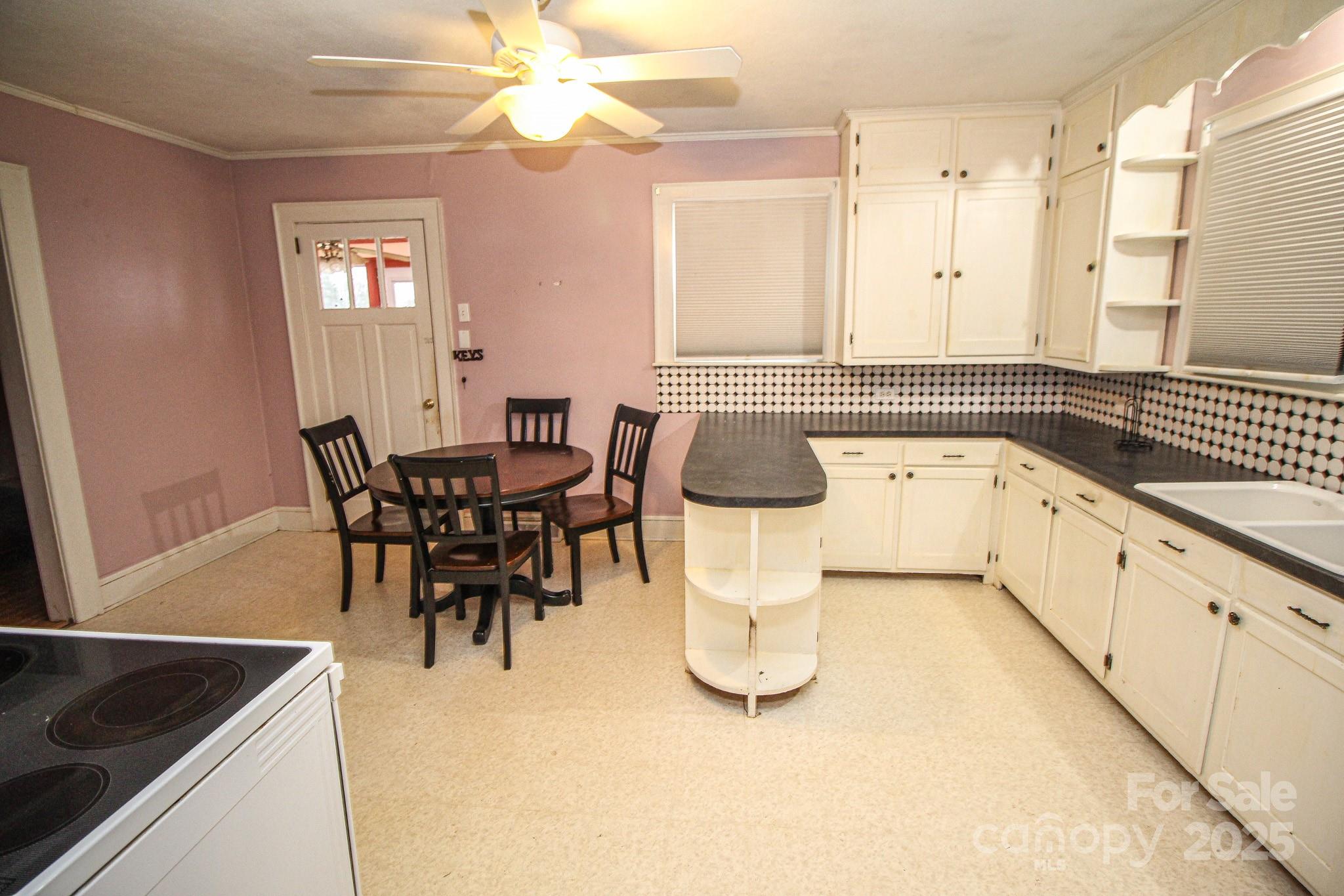 2913 Wesleyan Church Road Lincolnton, NC 28092 - Photo 9 of 17 Gallery Image 9