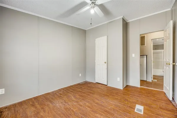 $265,000 | 42 Epsom Drive, Gordonville, TX 76245