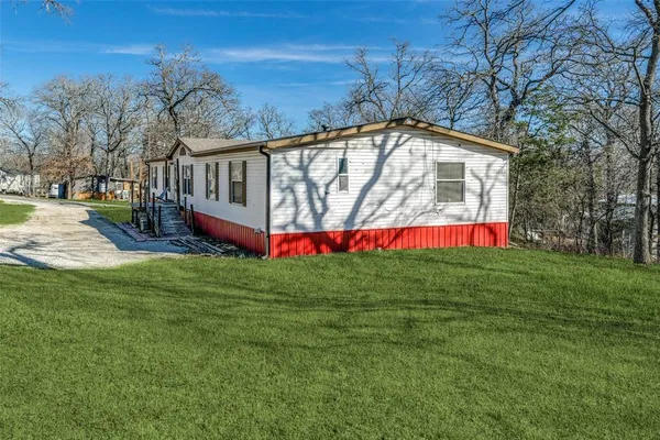 $265,000 | 42 Epsom Drive, Gordonville, TX 76245