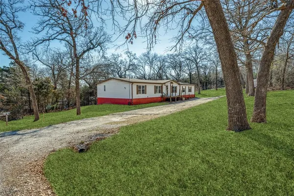$265,000 | 42 Epsom Drive, Gordonville, TX 76245