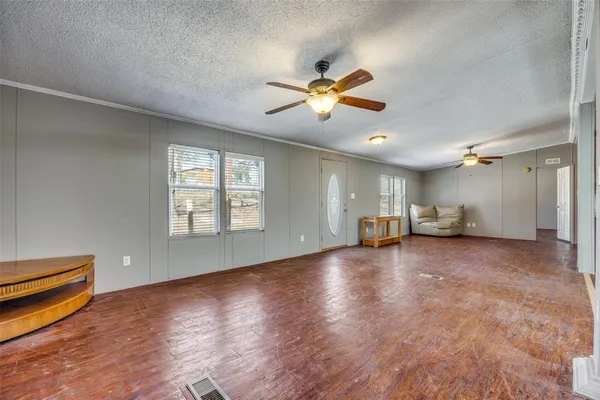 $265,000 | 42 Epsom Drive, Gordonville, TX 76245