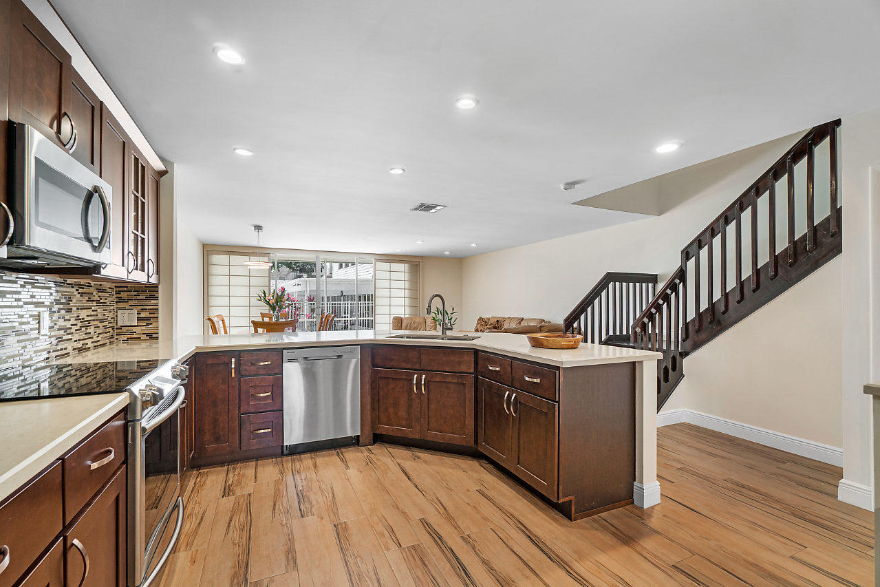 6021 Old Court Road, Unit 1107 Boca Raton, FL 33433 - Photo 11 of 41 010-6021OldCourtRd-BocaRaton-FL-small