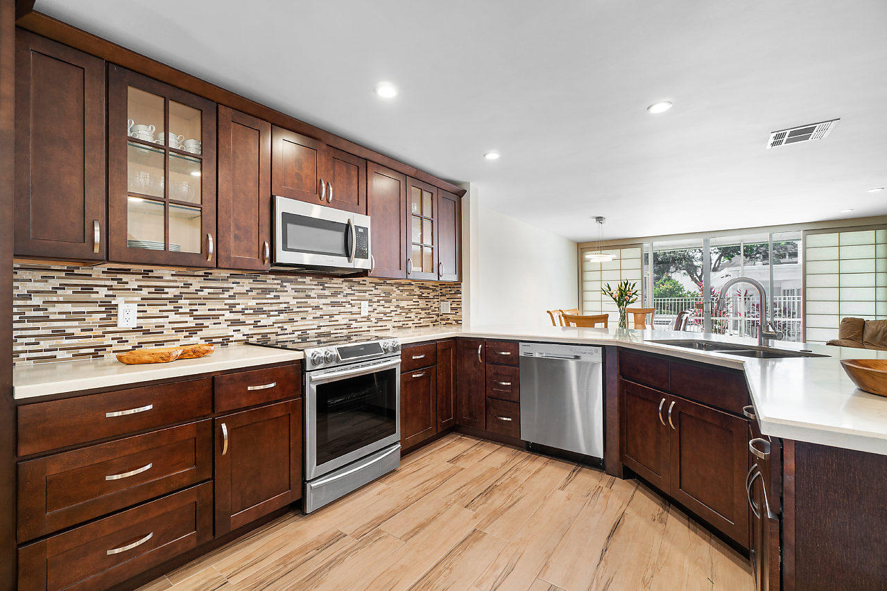 6021 Old Court Road, Unit 1107 Boca Raton, FL 33433 - Photo 10 of 41 009-6021OldCourtRd-BocaRaton-FL-small
