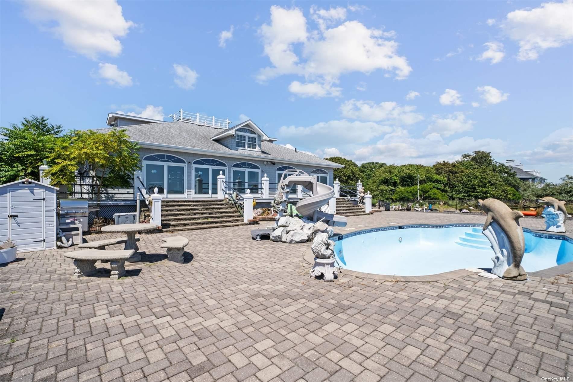 48 Old Neck Road Center Moriches, NY 11934 - Photo 21 of 31