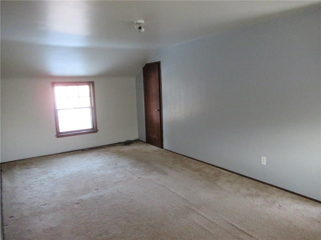 824 Geyer Road Pittsburgh, PA 15212 - Photo 11 of 21 Master bedroom