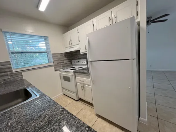$1,425 | 523 South K Street, Unit 5, Lake Worth Beach, FL 33460