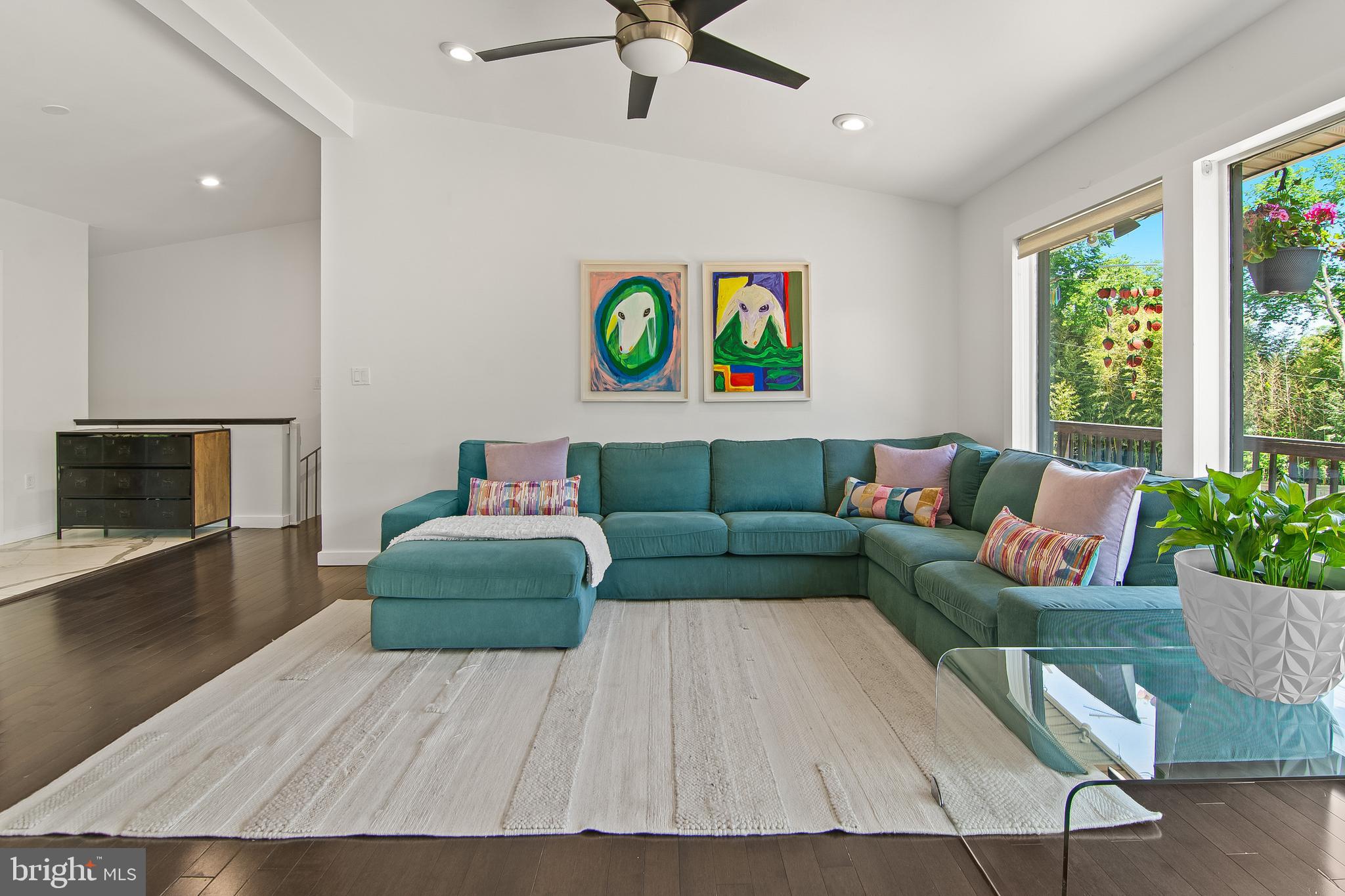 6105 Ivymount Road Baltimore, MD 21209 - Photo 5 of 35