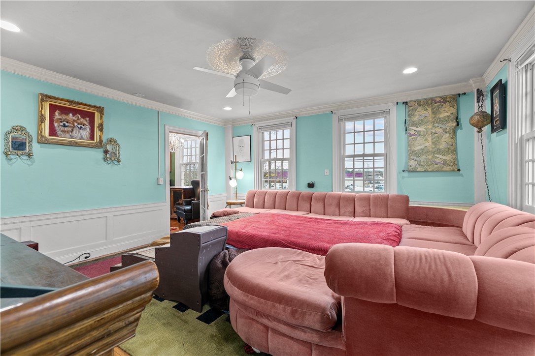 299 West Main Road Middletown, RI 02842 - Photo 42 of 49