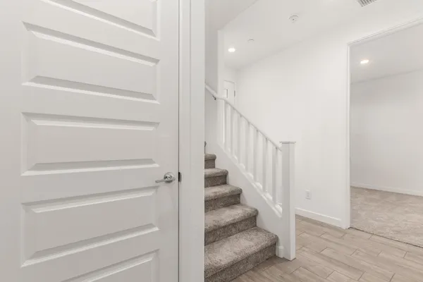 $2,295 | 4054 East Amoroso Drive, Gilbert, AZ 85296