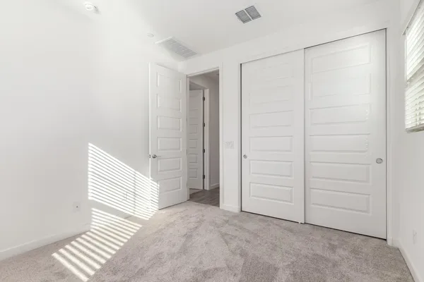 $2,295 | 4054 East Amoroso Drive, Gilbert, AZ 85296