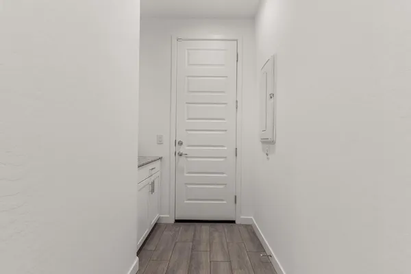 $2,295 | 4054 East Amoroso Drive, Gilbert, AZ 85296