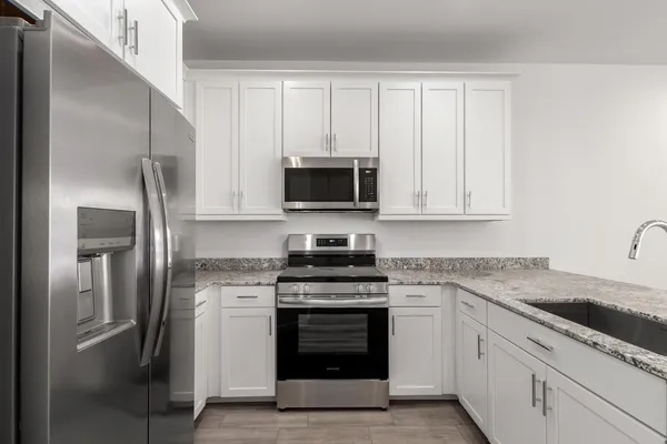 $2,295 | 4054 East Amoroso Drive, Gilbert, AZ 85296