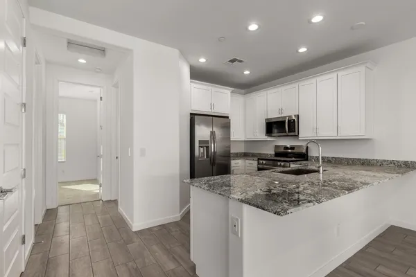 $2,295 | 4054 East Amoroso Drive, Gilbert, AZ 85296