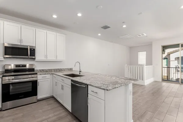 $2,295 | 4054 East Amoroso Drive, Gilbert, AZ 85296