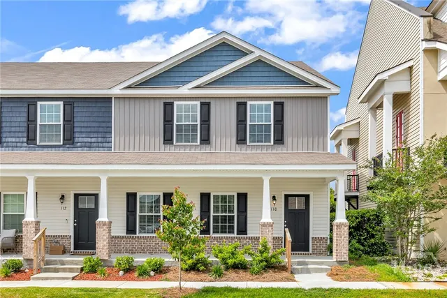 $2,400 | 110 Birch Circle, Port Wentworth, GA 31407