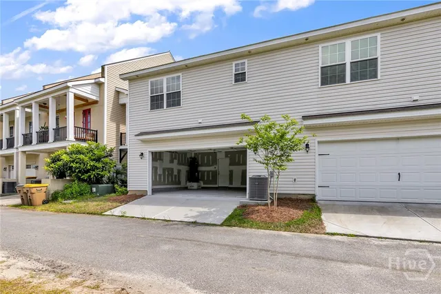 $2,400 | 110 Birch Circle, Port Wentworth, GA 31407