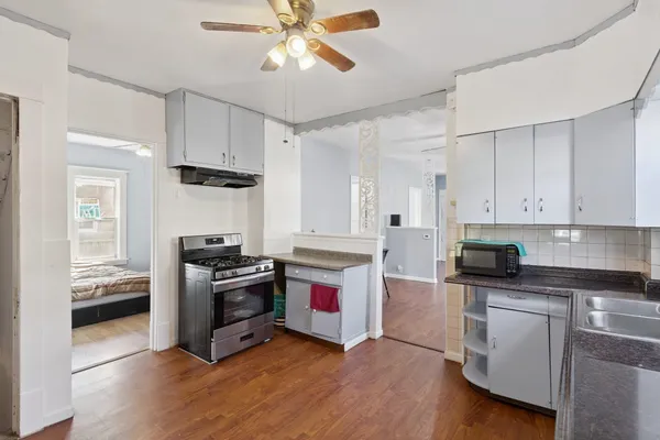 $225,000 | 434 16th Avenue, Rockford, IL 61104