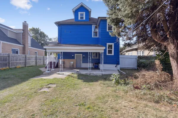 $225,000 | 434 16th Avenue, Rockford, IL 61104