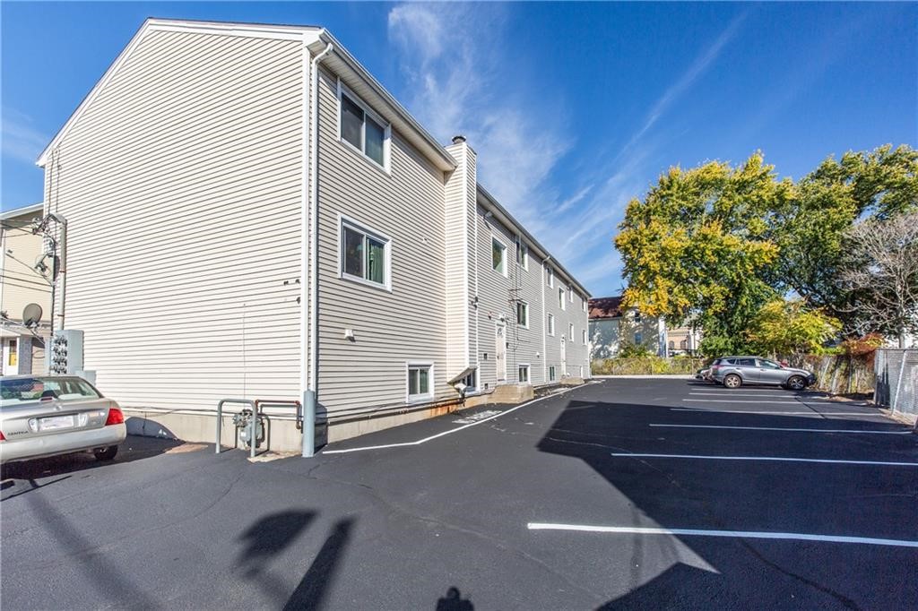 9 Melton Street Pawtucket, RI 02860 - Photo 4 of 26