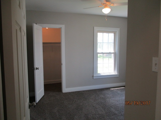 1044 Master Drive Decatur, IN 46733 - Photo 3 of 16
