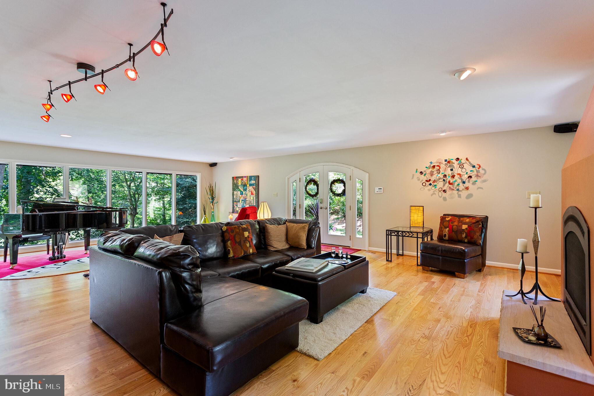 405 Snuff Mill Hill Road Hockessin, DE 19707 - Photo 4 of 41 Main Level Great Room