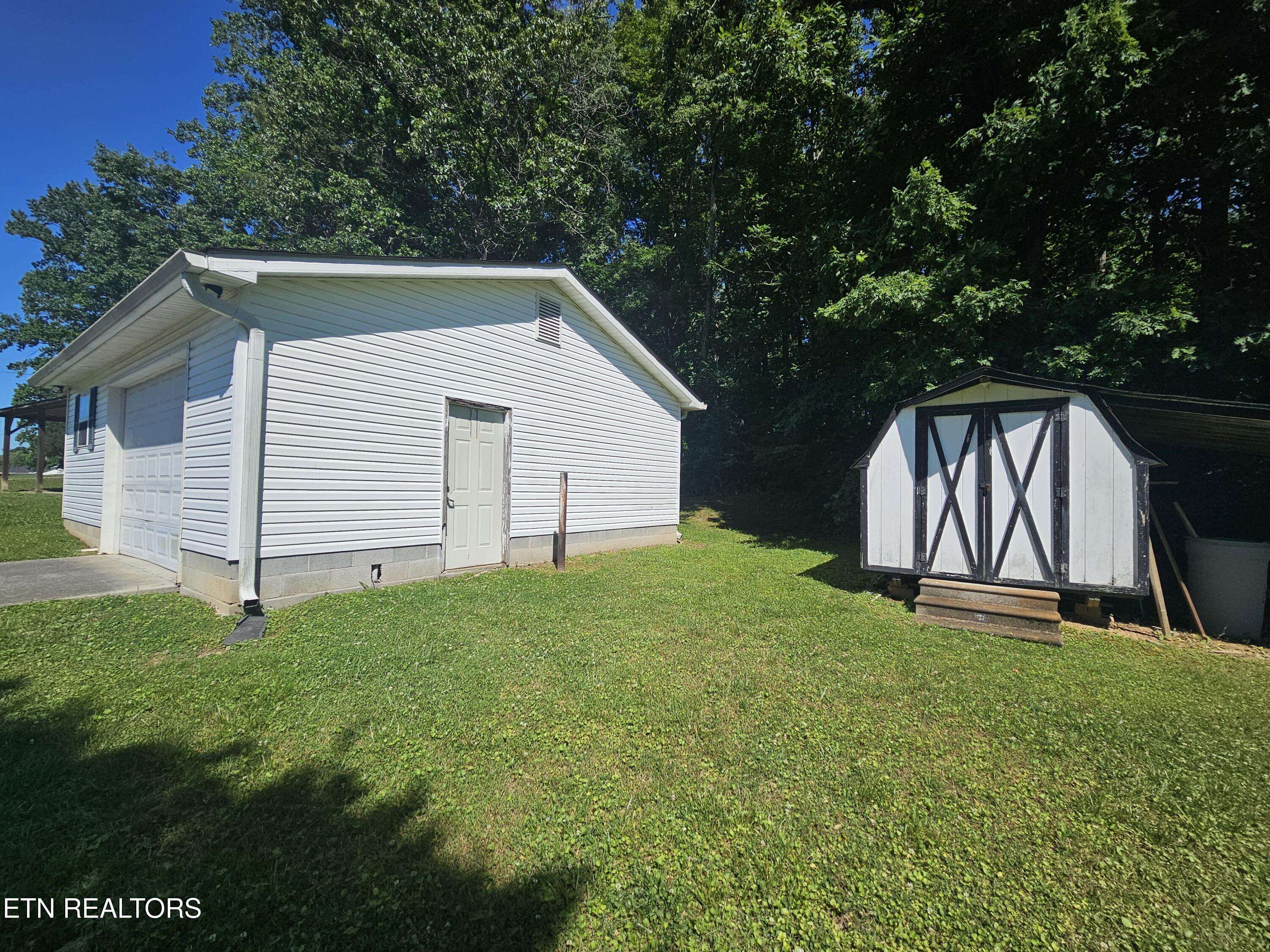 1341 Blockhouse Valley Road Clinton, TN 37716 - Photo 34 of 35 20260603_162046