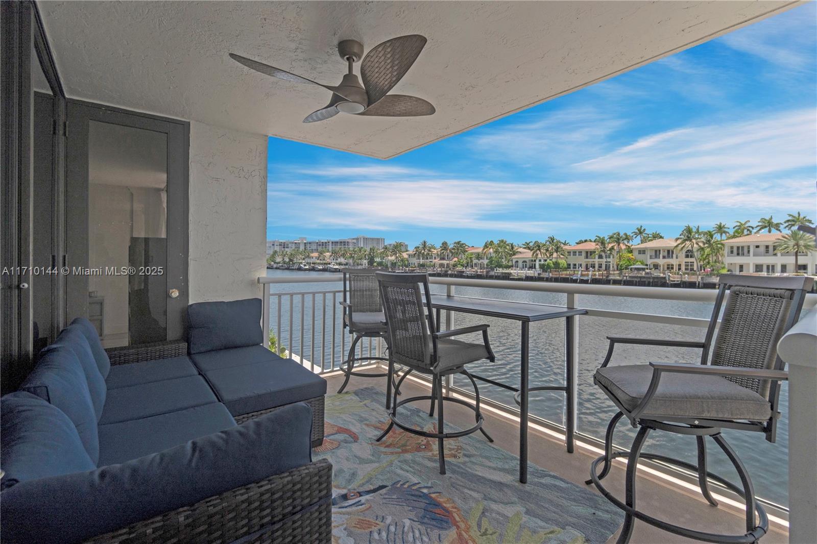 1600 South Ocean Drive, Unit 2F Hollywood, FL 33019 - Photo 25 of 30 a living room with furniture
