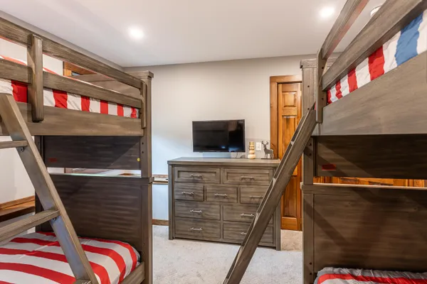 $749,000 | 45 Kettlebrook Road, Unit J6, Ludlow, VT 05149