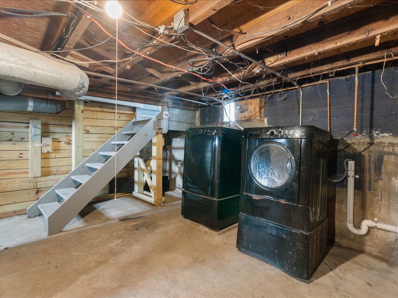 1186 24th Street Moline, IL 61265 - Photo 27 of 27 a view of entryway and hall