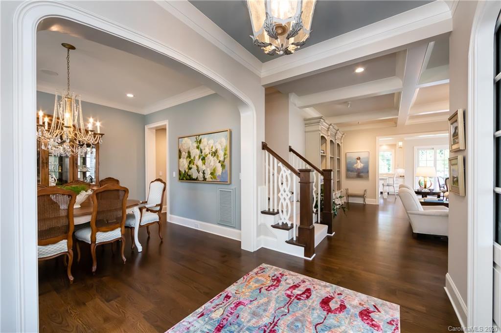 248 Meadowbrook Road Charlotte, NC 28211 - Photo 4 of 47 Gallery Image 4