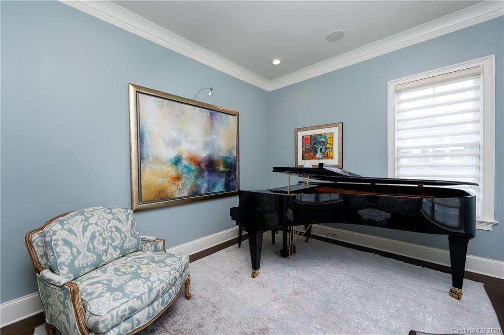 248 Meadowbrook Road Charlotte, NC 28211 - Photo 5 of 47 Gallery Image 5