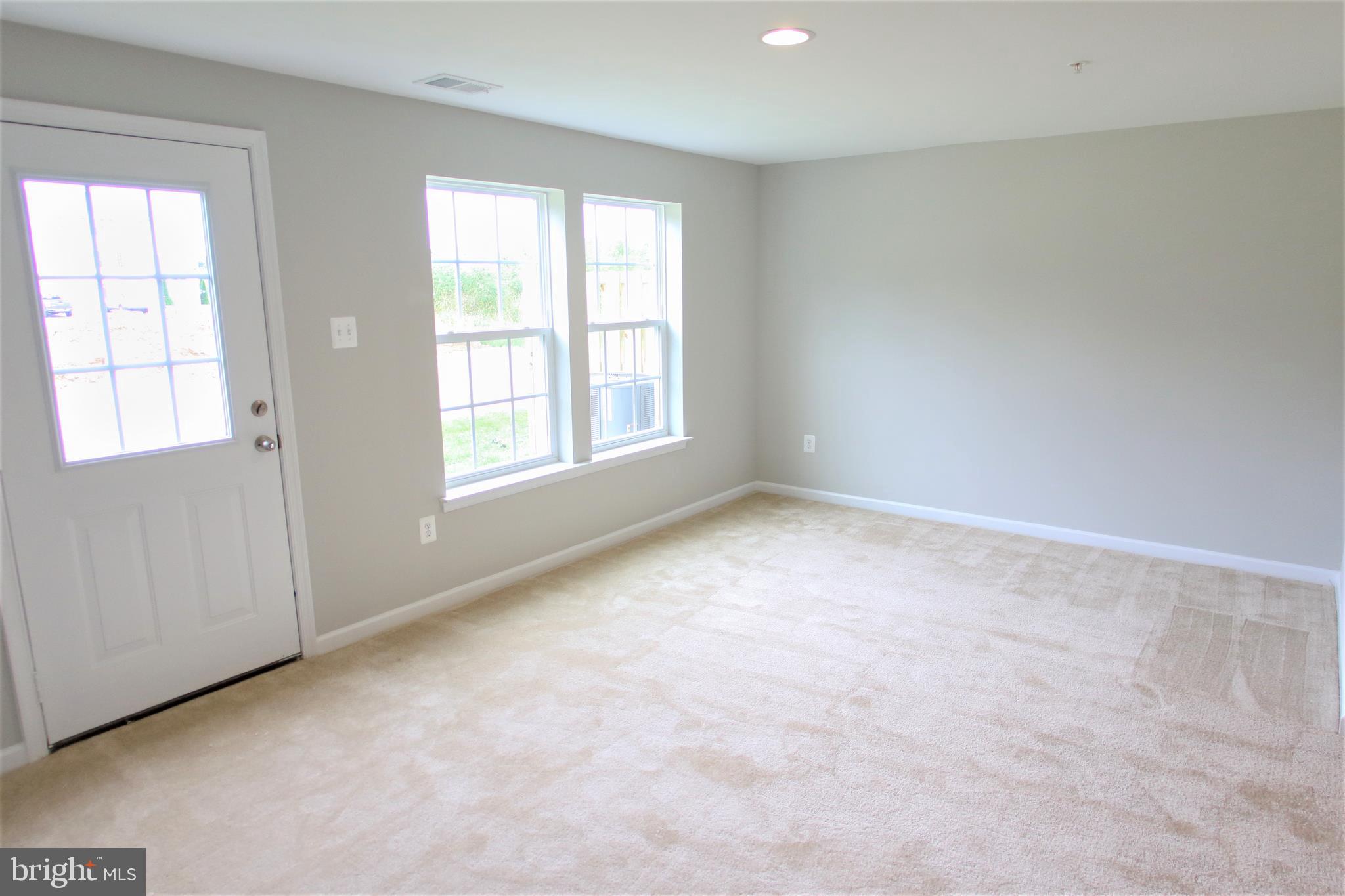 429 Rumbling Rock Road, Unit 256 Hedgesville, WV 25427 - Photo 3 of 17
