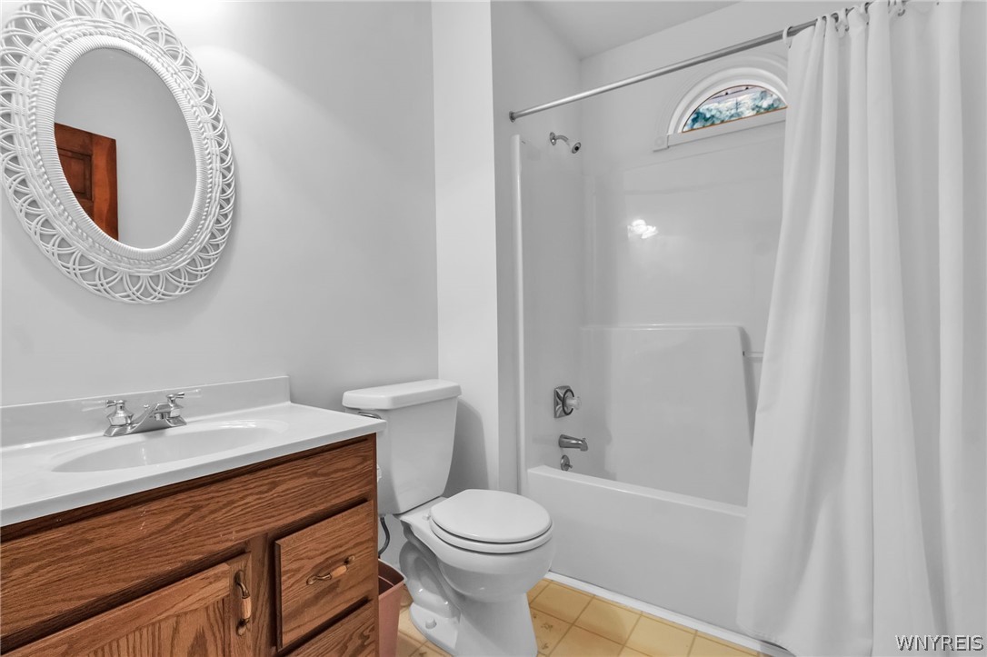 5005 Harris Hill Road Clarence, NY 14221 - Photo 31 of 38 2nd full bath