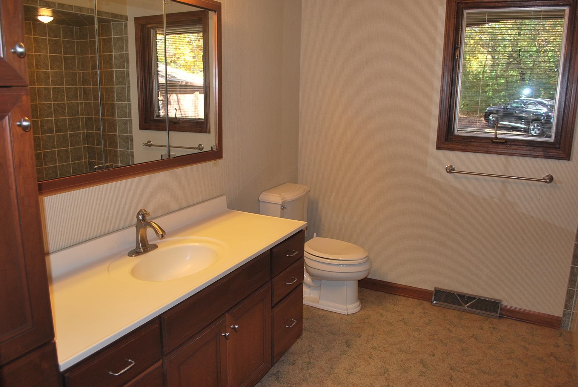 1870 Mill Road Rockford, IL 61108 - Photo 11 of 28