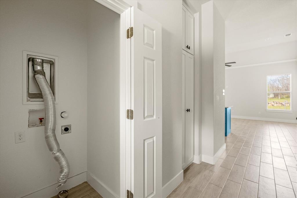 409 Cleveland Road Granbury, TX 76049 - Photo 13 of 23