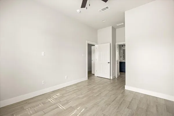 $1,950 | 409 Cleveland Road, Granbury, TX 76049