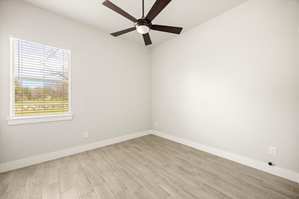 409 Cleveland Road Granbury, TX 76049 - Photo 19 of 23