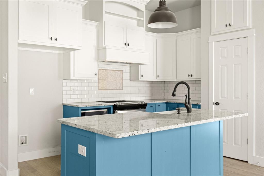 409 Cleveland Road Granbury, TX 76049 - Photo 9 of 23