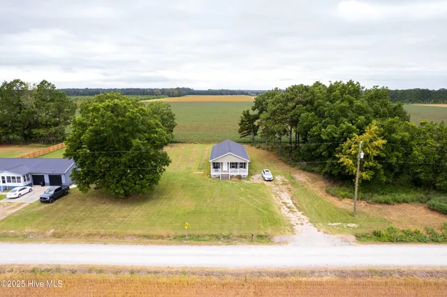 $295,000 | 247 Old Hickory Road, Hertford, NC 27944