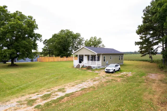 $295,000 | 247 Old Hickory Road, Hertford, NC 27944