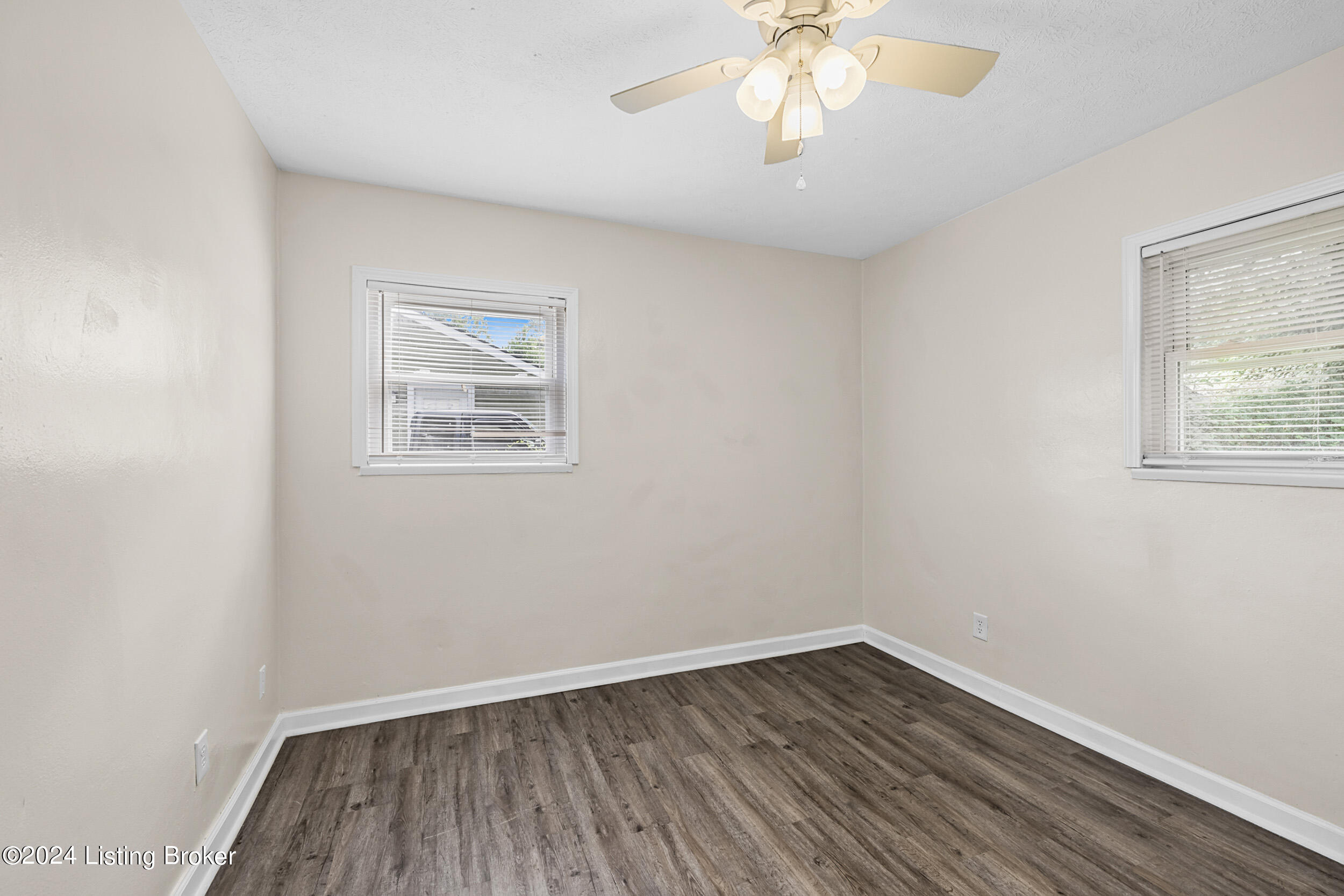 4706 Andalusia Lane Louisville, KY 40272 - Photo 15 of 25 LREP1803
