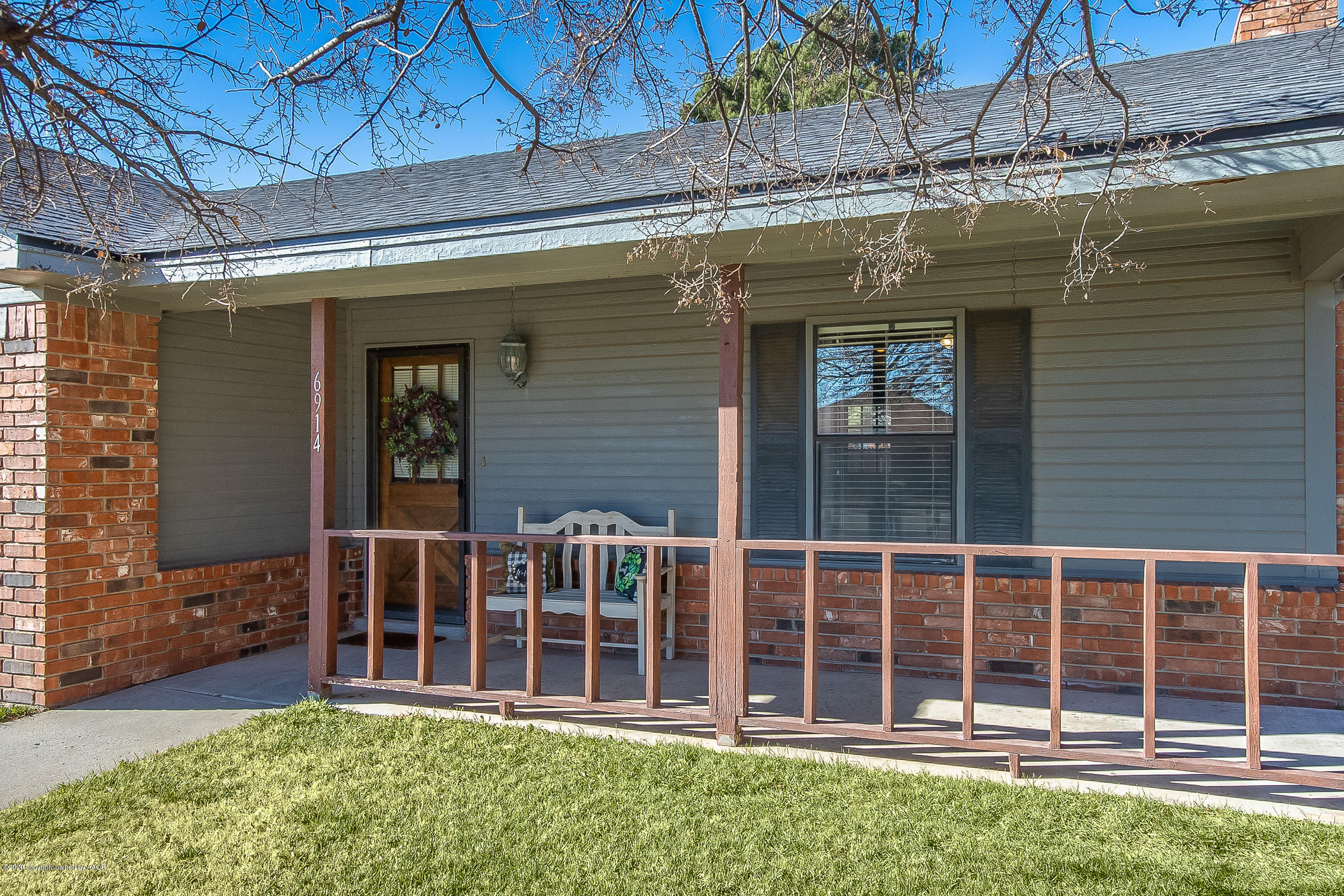 6914 Devonshire Road Amarillo, TX 79109 - Photo 8 of 23 003_Front Porch
