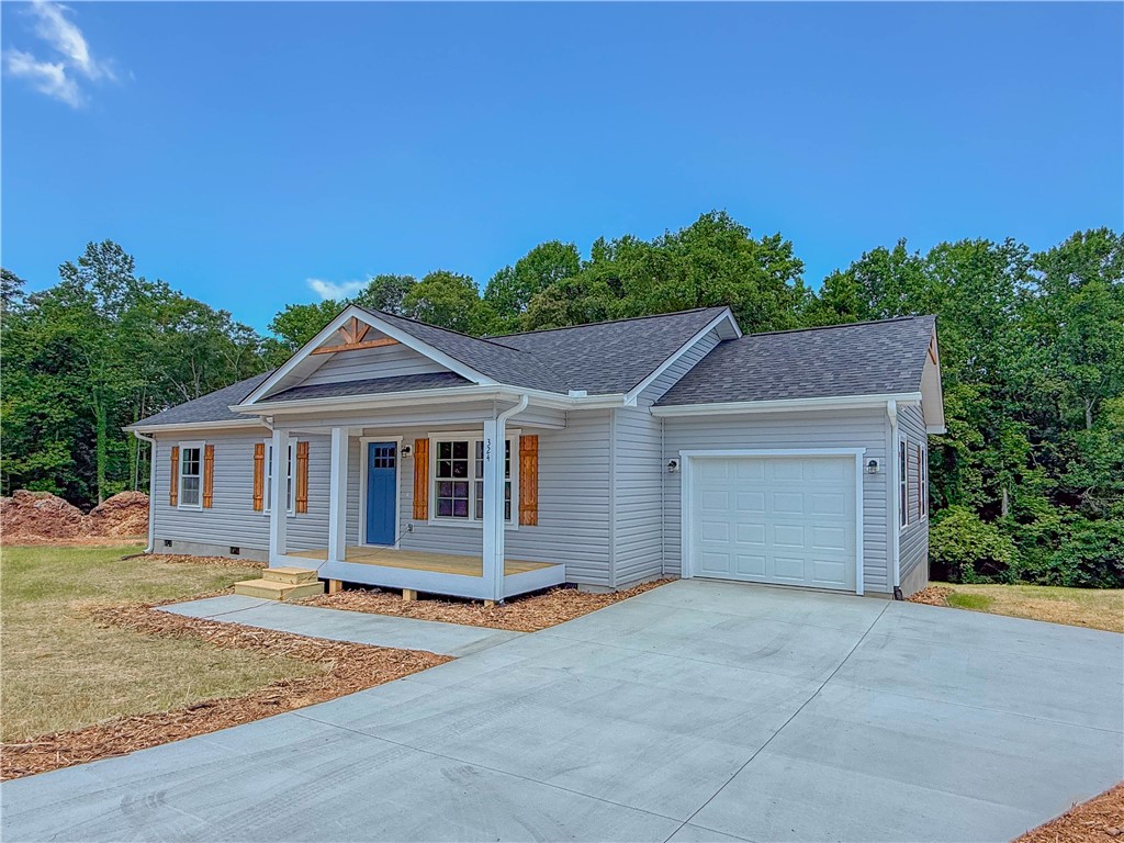 324 Code Circle Seneca, SC 29678 - Photo 3 of 38 Gallery Image 3