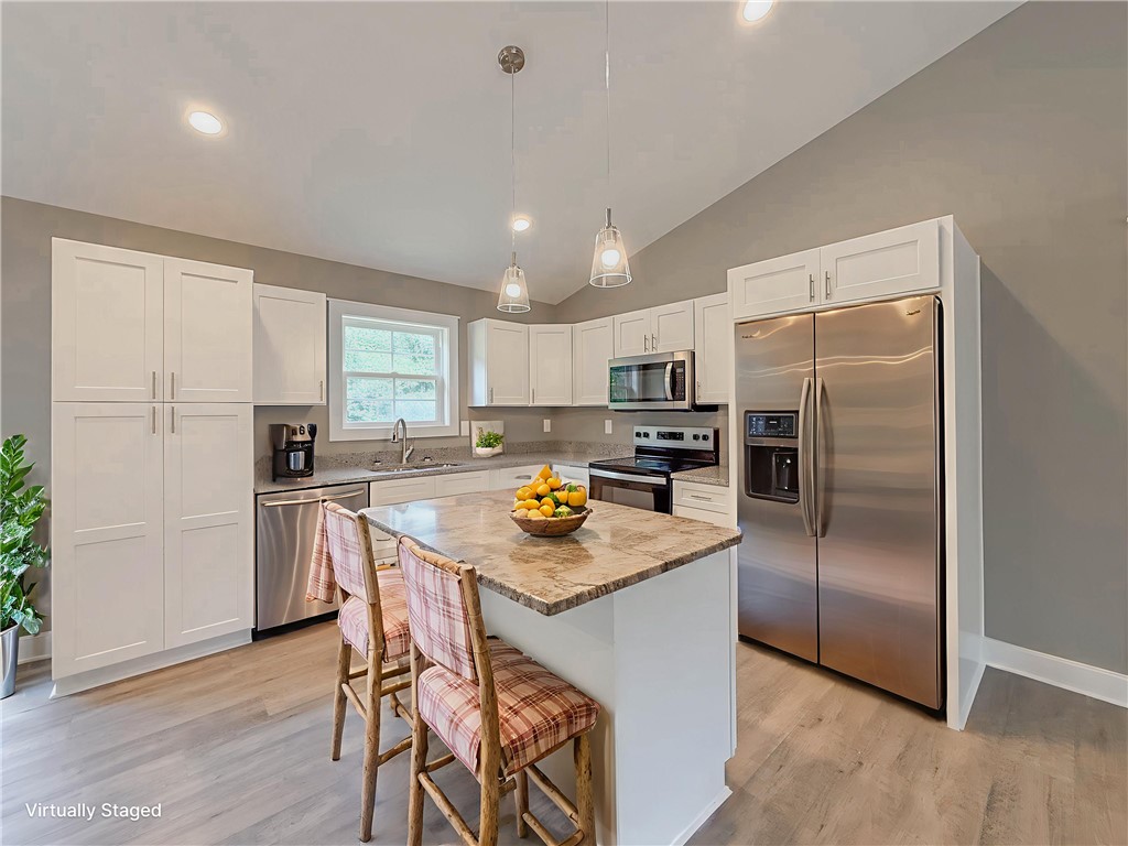 324 Code Circle Seneca, SC 29678 - Photo 9 of 38 Gallery Image 9
