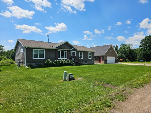 $179,900 | 10072 Benjamin Dr Pine, Pine City, MN 55063