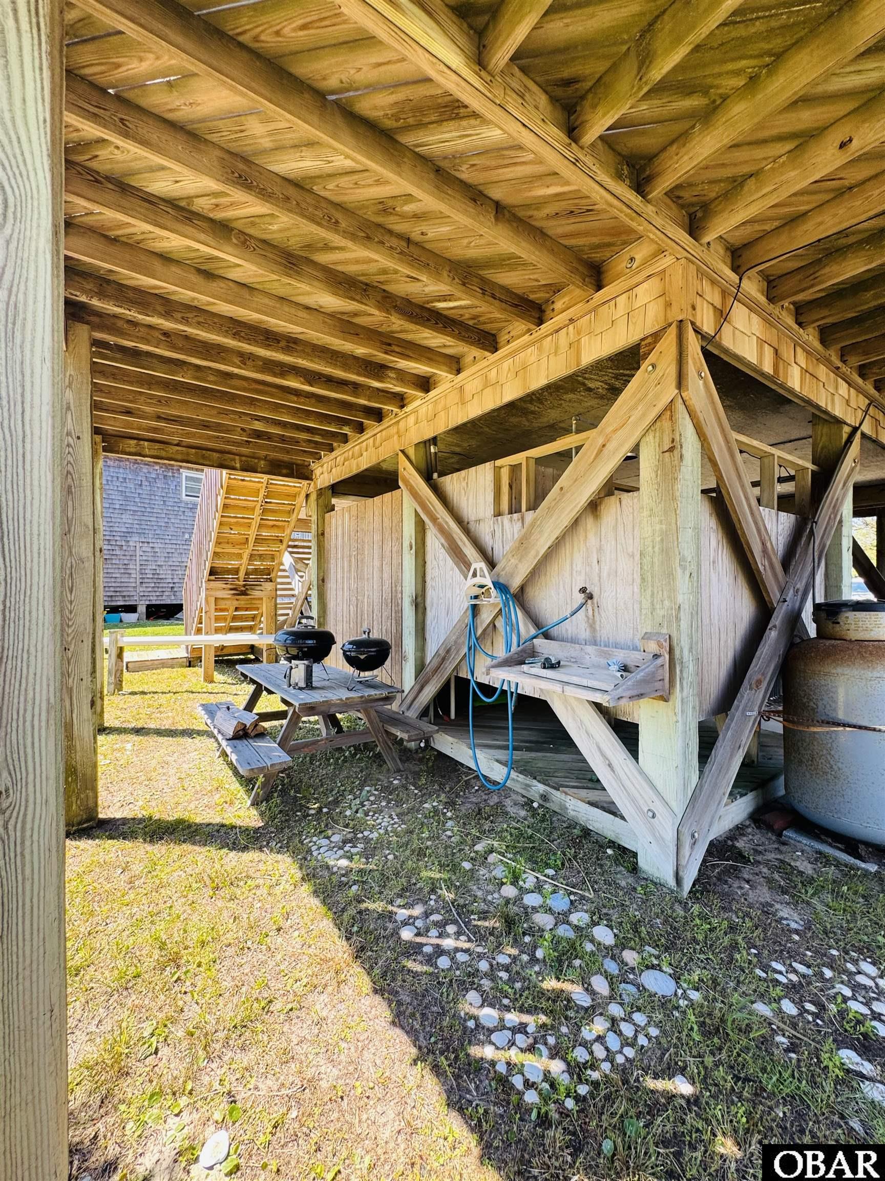 26212 Bluebeard Road Salvo, NC 27982 - Photo 41 of 46 Picnic and fish cleaning station