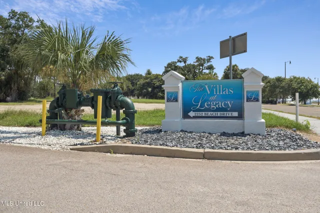 $319,000 | 2252 Beach Drive, Unit 1206, Gulfport, MS 39507