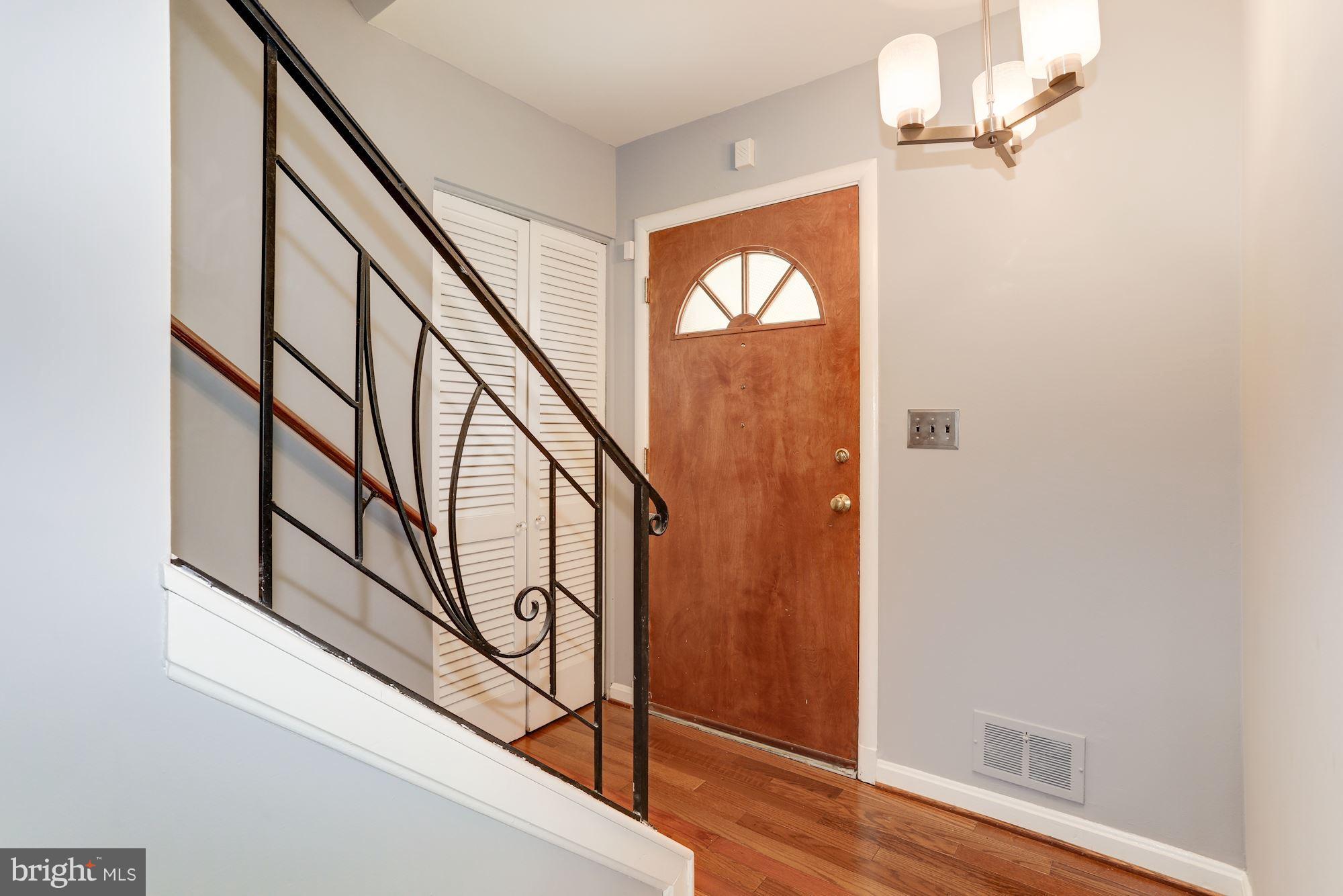 10118 Renfrew Road Silver Spring, MD 20901 - Photo 3 of 30 Interior (General)